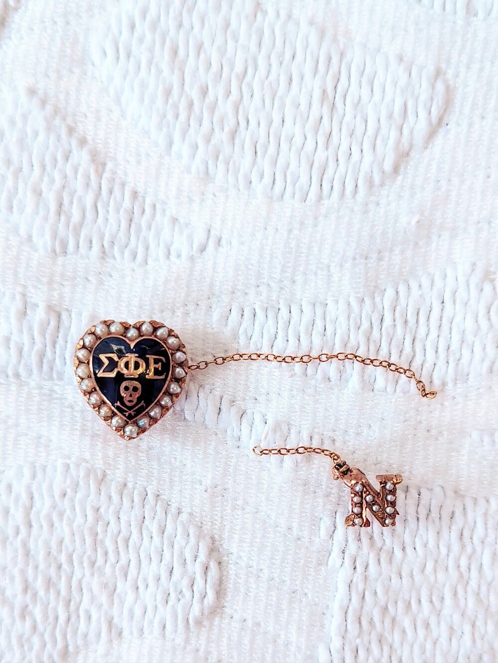 Vintage Sigma Phi Epsilon Heart Badge 10k Gold Pearl Fraternity Pin